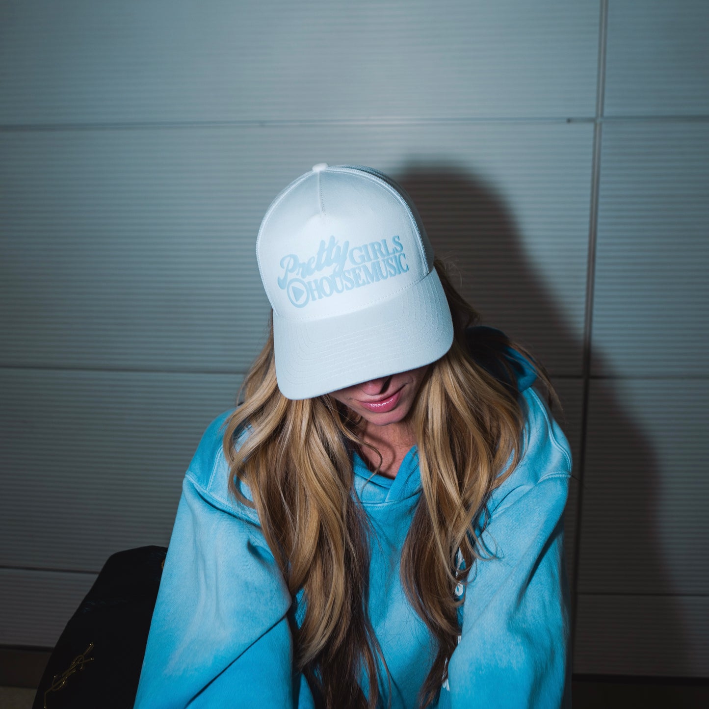 PRETTY GIRLS PLAY HOUSE MUSIC TRUCKER HAT