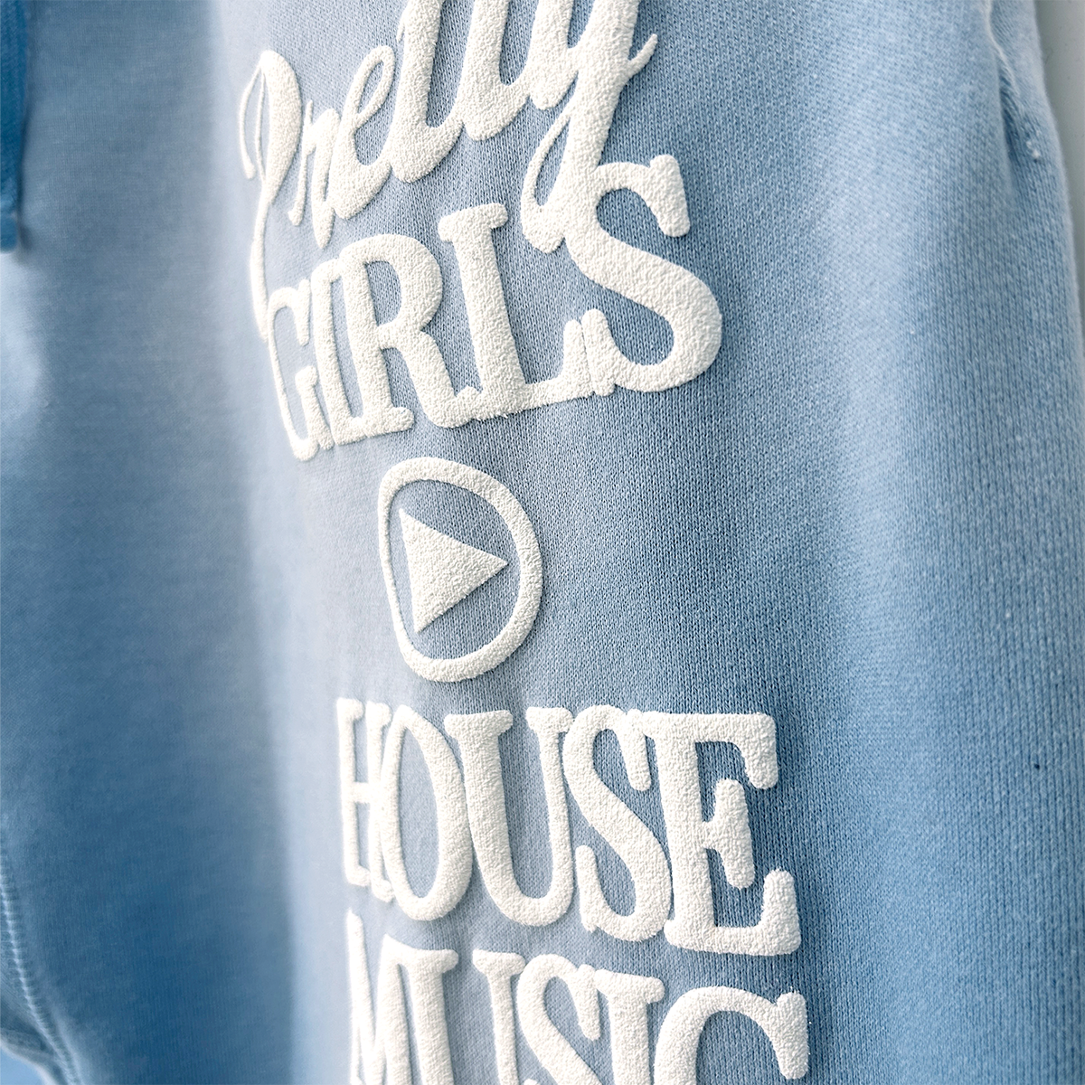 PRETTY GIRLS PLAY HOUSE MUSIC SWEATPANTS